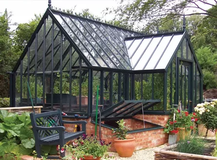 Benefits of Using Clear Polycarbonate Roof Panels